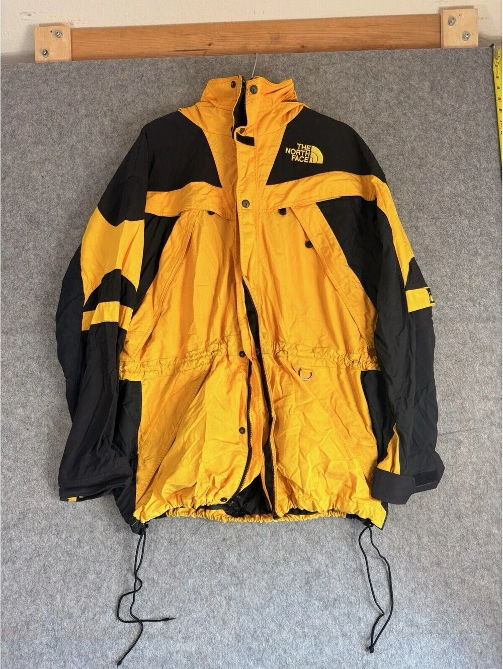 The North Face Extreme Light Jacket Mens XL Yellow with Collar/Hood